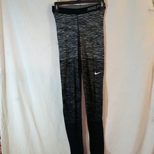 Nike pro leggings